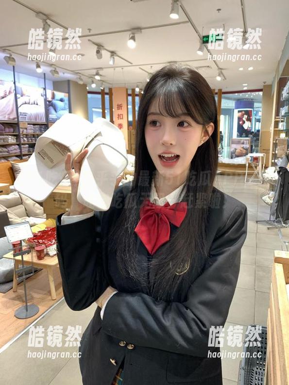 热乎乎的最新51吃瓜APP二维码，让你吃瓜无阻，赶紧啦！