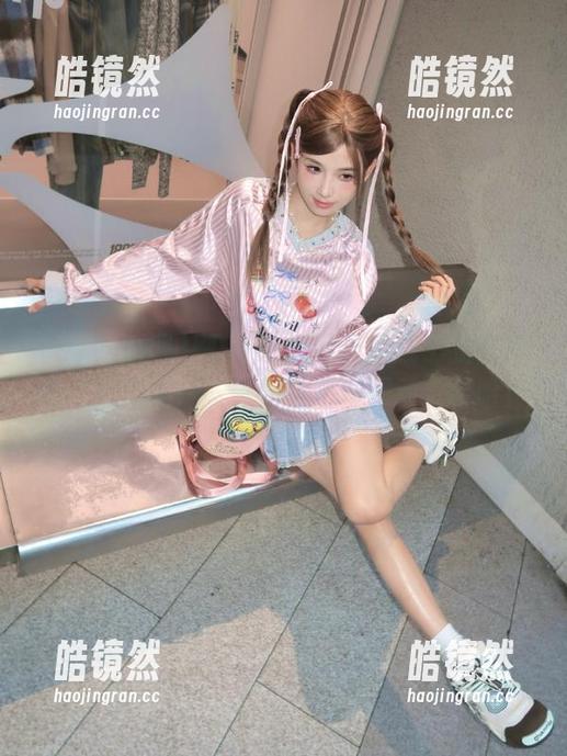 91吃瓜网 刷91吃瓜网页竟成了我日常的“肌肉锻炼”,指头不停滑动,哈哈!