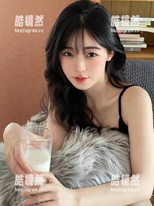 hlw 这一刻,我在hlw网页,心里盘算着有多少瓜要先吃。
