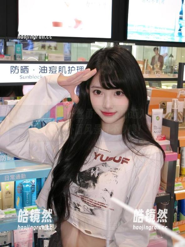 只需一丝勇气，便可迈入吃瓜网入口，外面风景可不少噢！