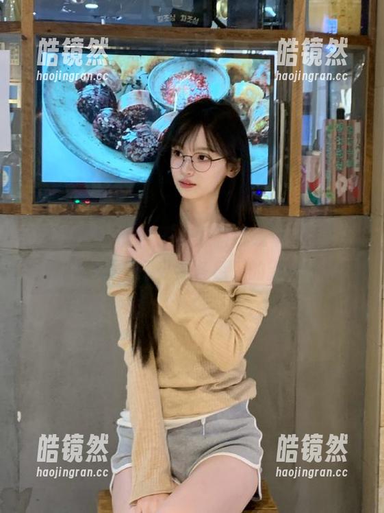 国产黑料 上“国产黑料在线苹果版”,随时随地都能感受到各色瓜的新鲜味道!