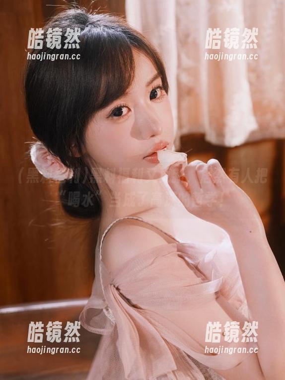 黑料福利又更新，居然有人把“喝水”当成了高深的哲学！